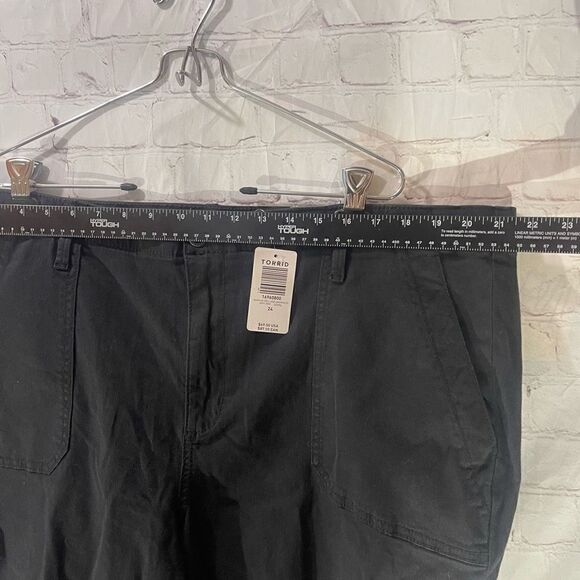 Torrid Twill Joggers NWT - Picture 4 of 8